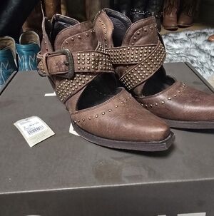 Ariat Women's Dixon Rock N Roll Western Bootie